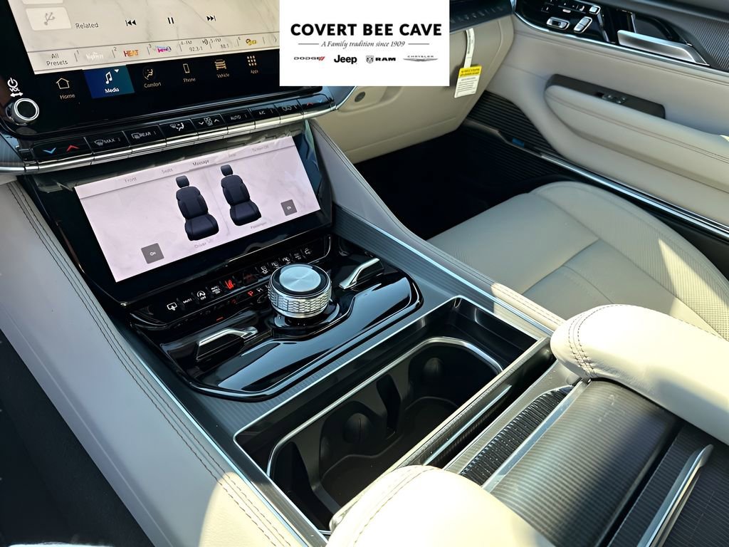 New 2026 Jeep Grand Wagoneer Summit w/ Premium Group III image 42