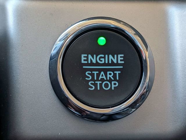 Used 2024 Ford Expedition Max XLT image 28