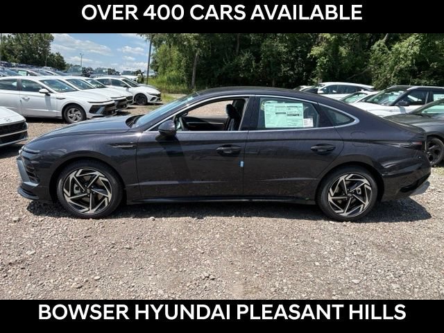 New 2026 Hyundai Sonata SEL FWD image 2