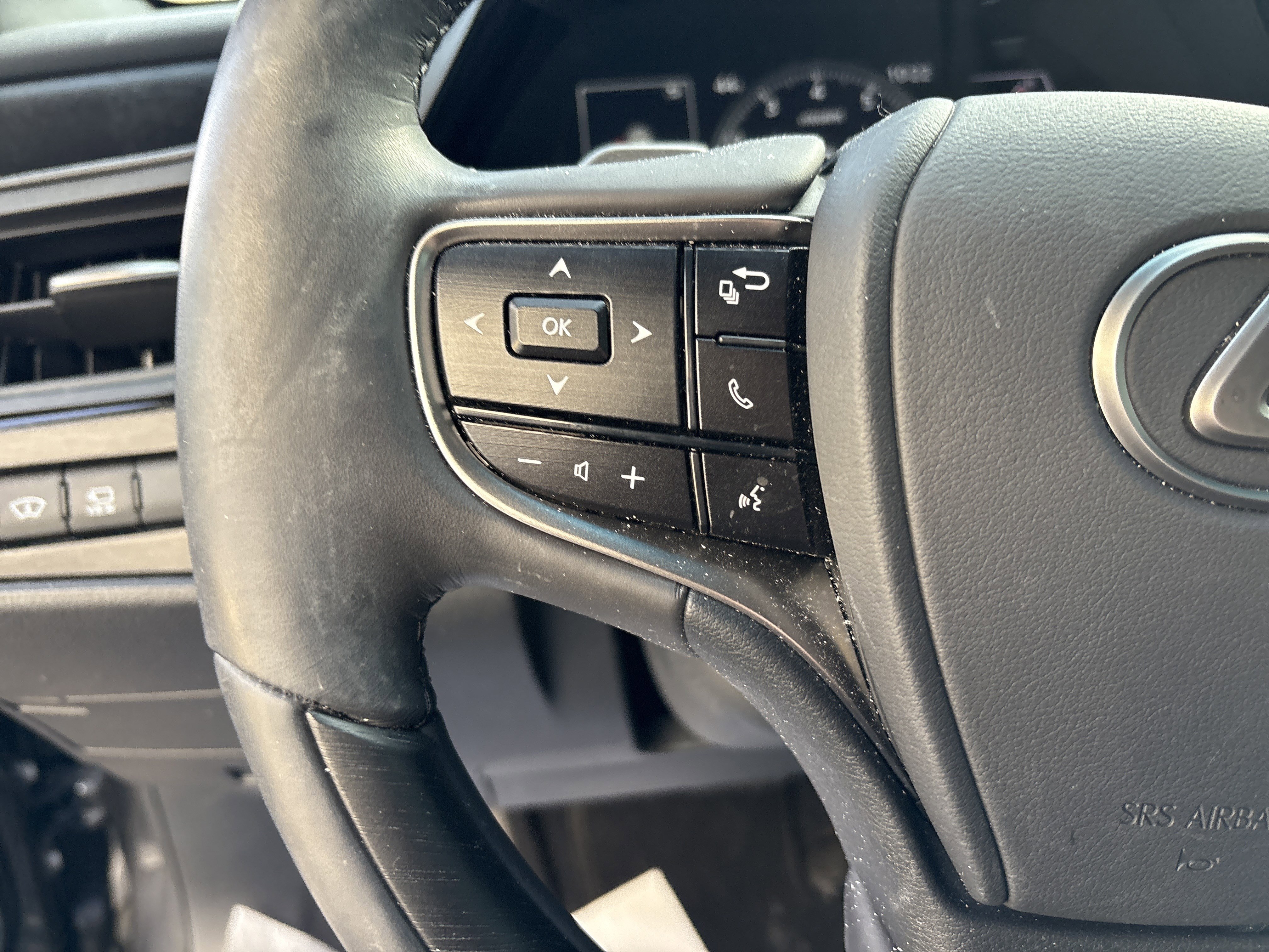 Certified 2024 Lexus ES 350 Ultra Luxury image 19