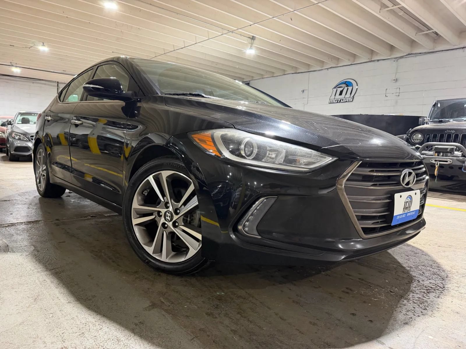 Used 2017 Hyundai Elantra Limited w/ Limited Tech Package 04 FWD image 5