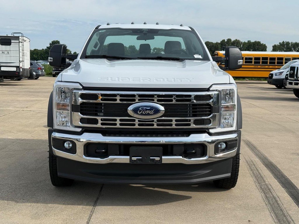 New 2026 Ford F450 XL w/ XL Chrome Package AWD/4WD image 2