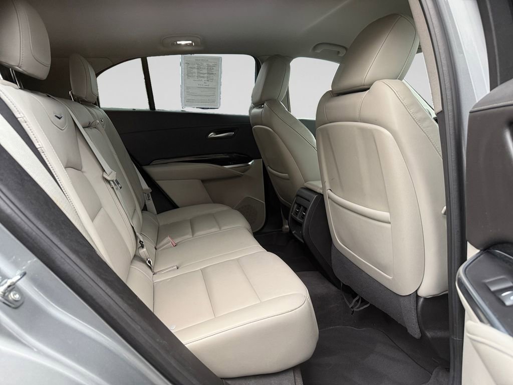 Used 2023 Cadillac XT4 Premium Luxury FWD image 30