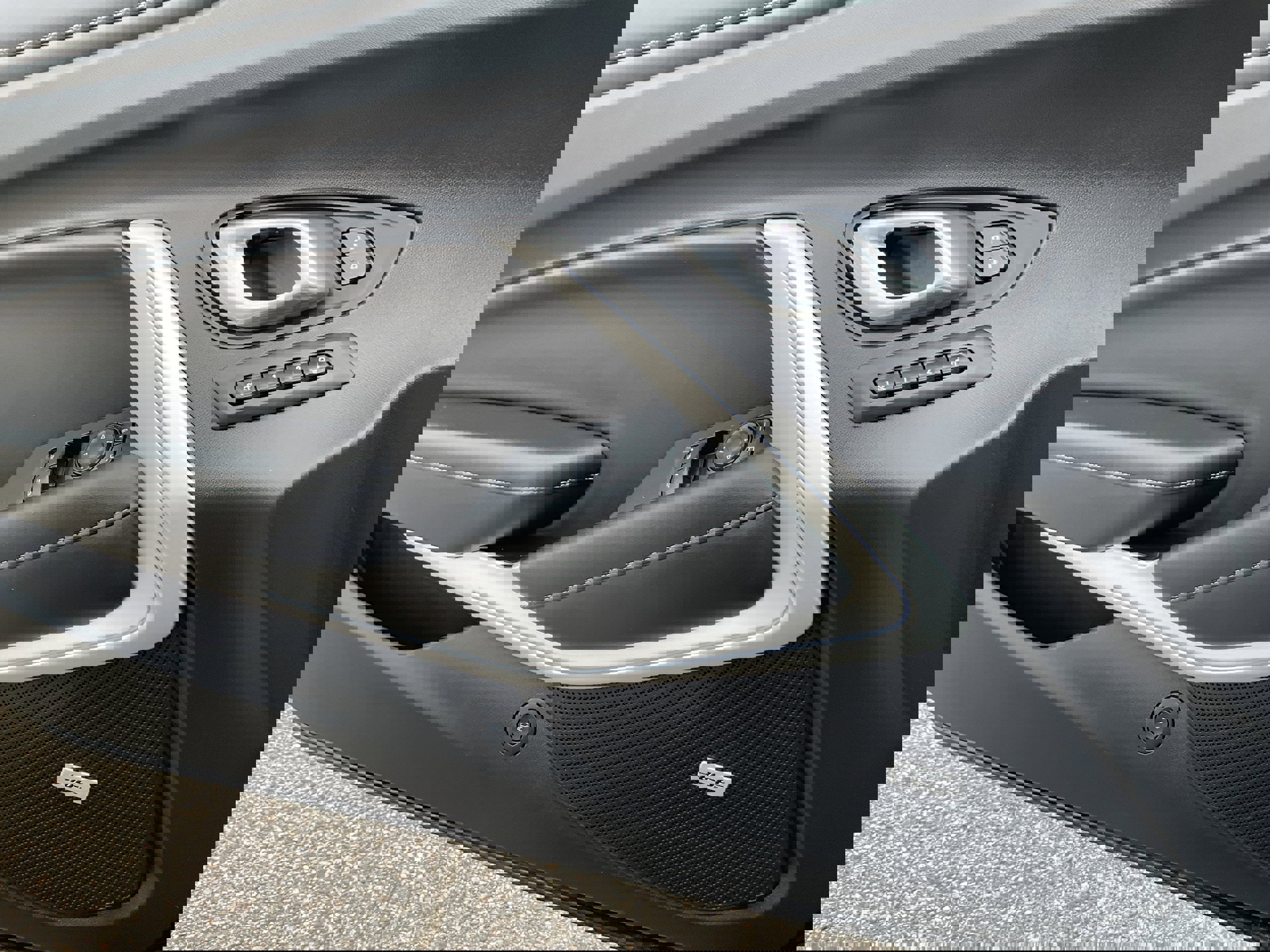 Used 2020 Chevrolet Camaro SS image 12