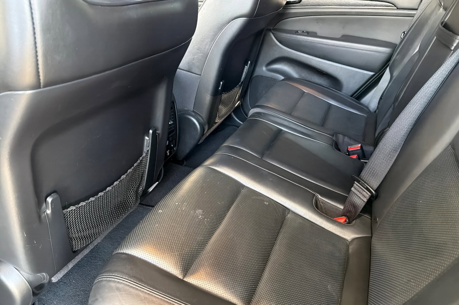 Used 2020 Jeep Grand Cherokee High Altitude AWD/4WD image 11