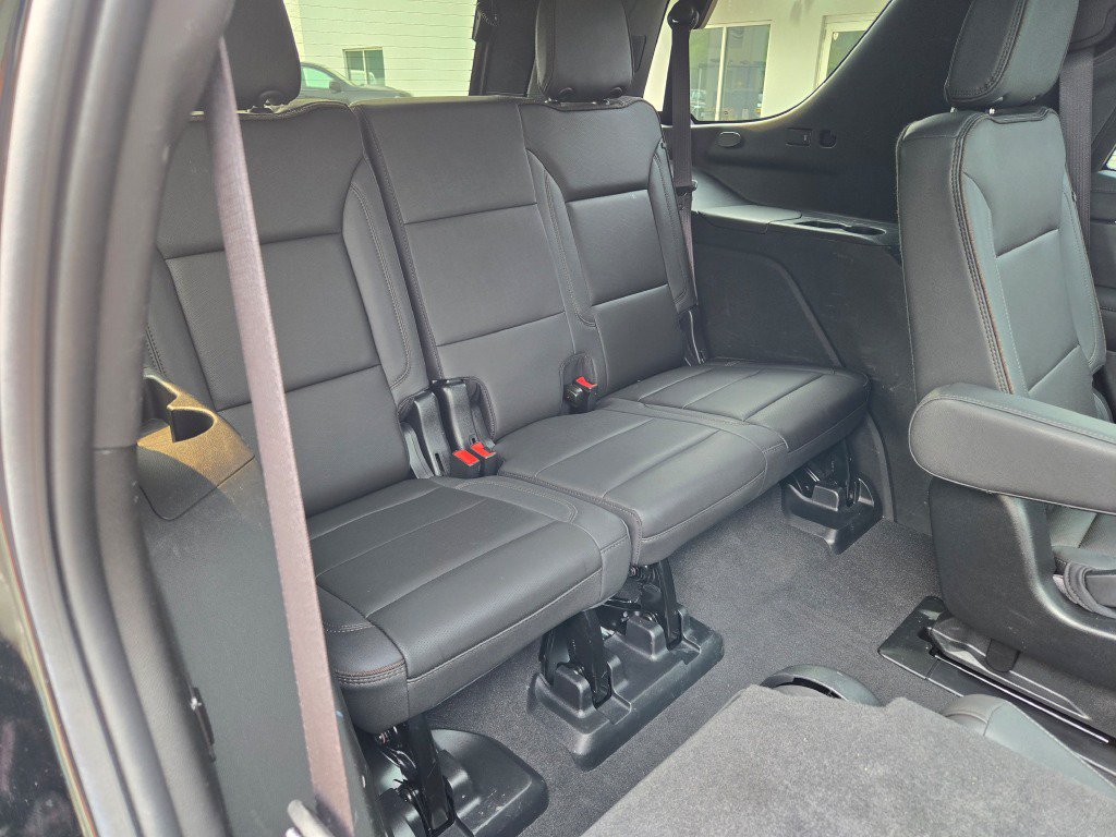 Certified 2023 Chevrolet Tahoe High Country w/ Premium Package AWD/4WD image 12