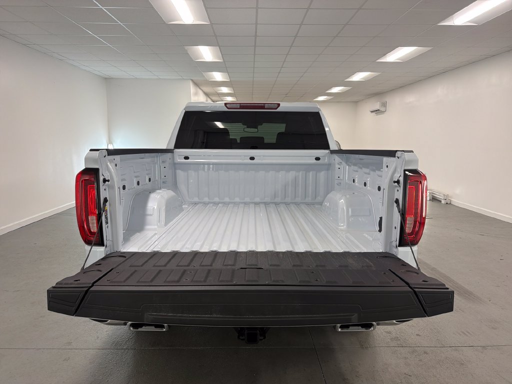 New 2026 GMC Sierra 1500 SLT w/ SLT Premium Package AWD/4WD image 11