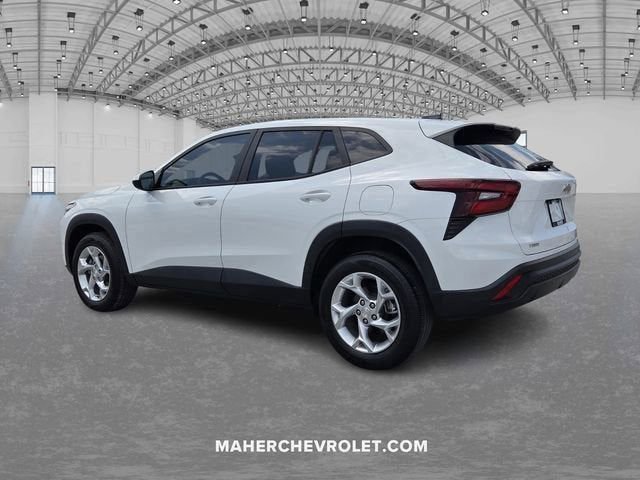 Used 2024 Chevrolet Trax LS w/ LS Convenience Package image 5