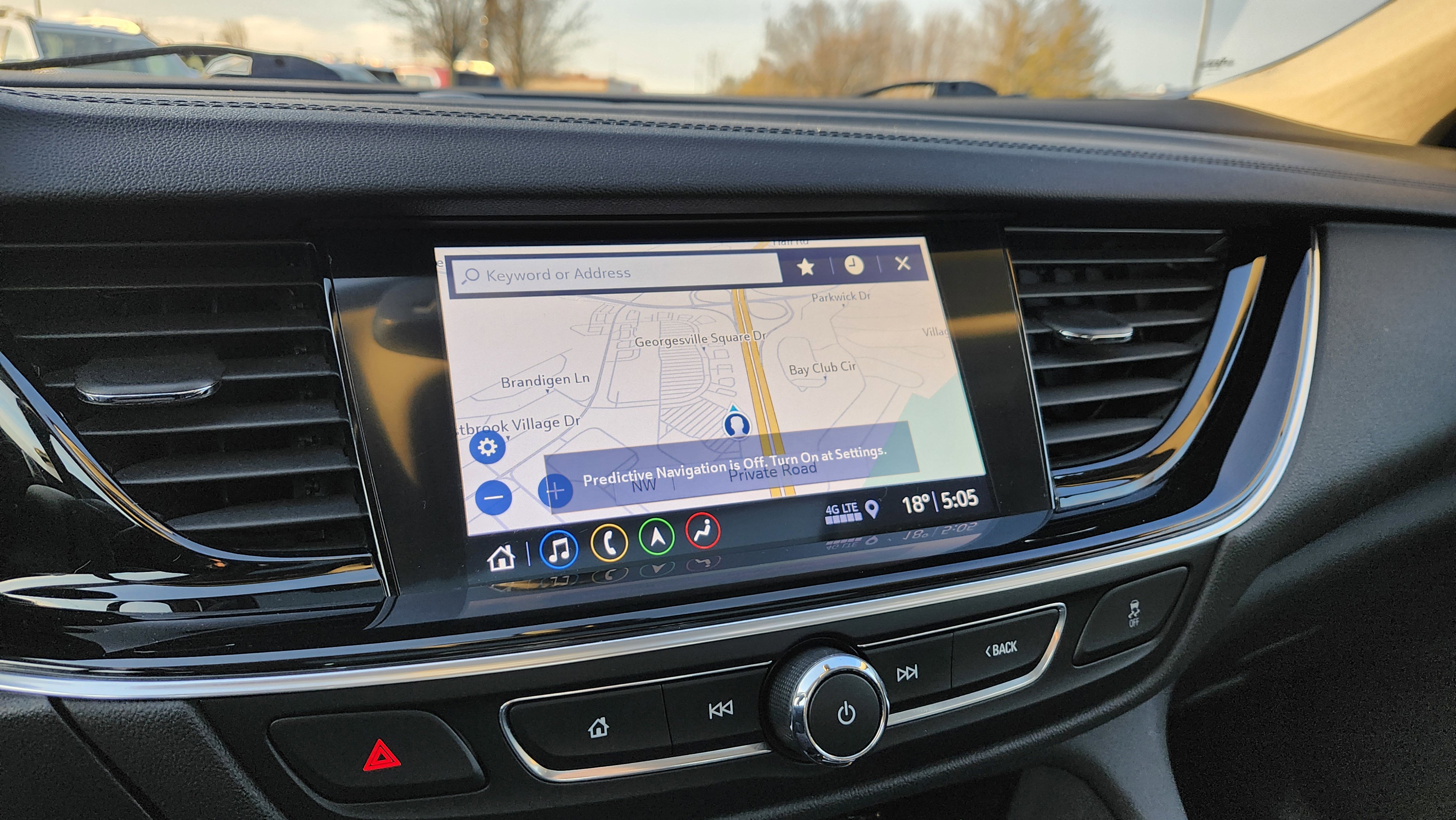 Used 2018 Buick Regal Essence w/ Driver Confidence Package #1 image 6