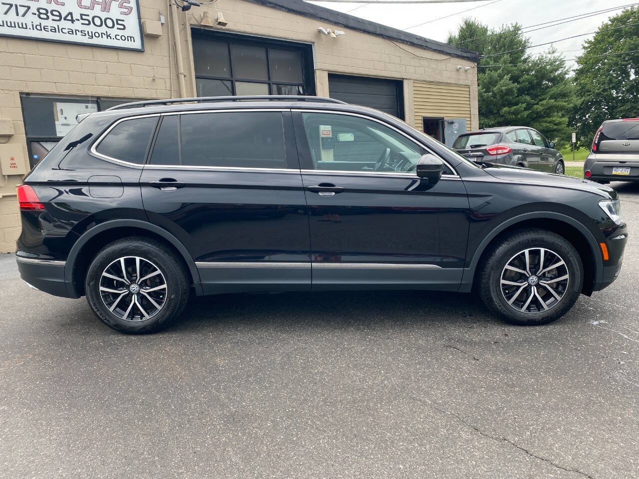 Used 2021 Volkswagen Tiguan S AWD/4WD image 2