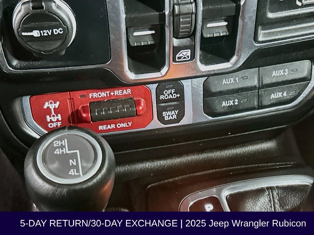 Used 2025 Jeep Wrangler Unlimited Rubicon w/ Safety Group AWD/4WD image 40
