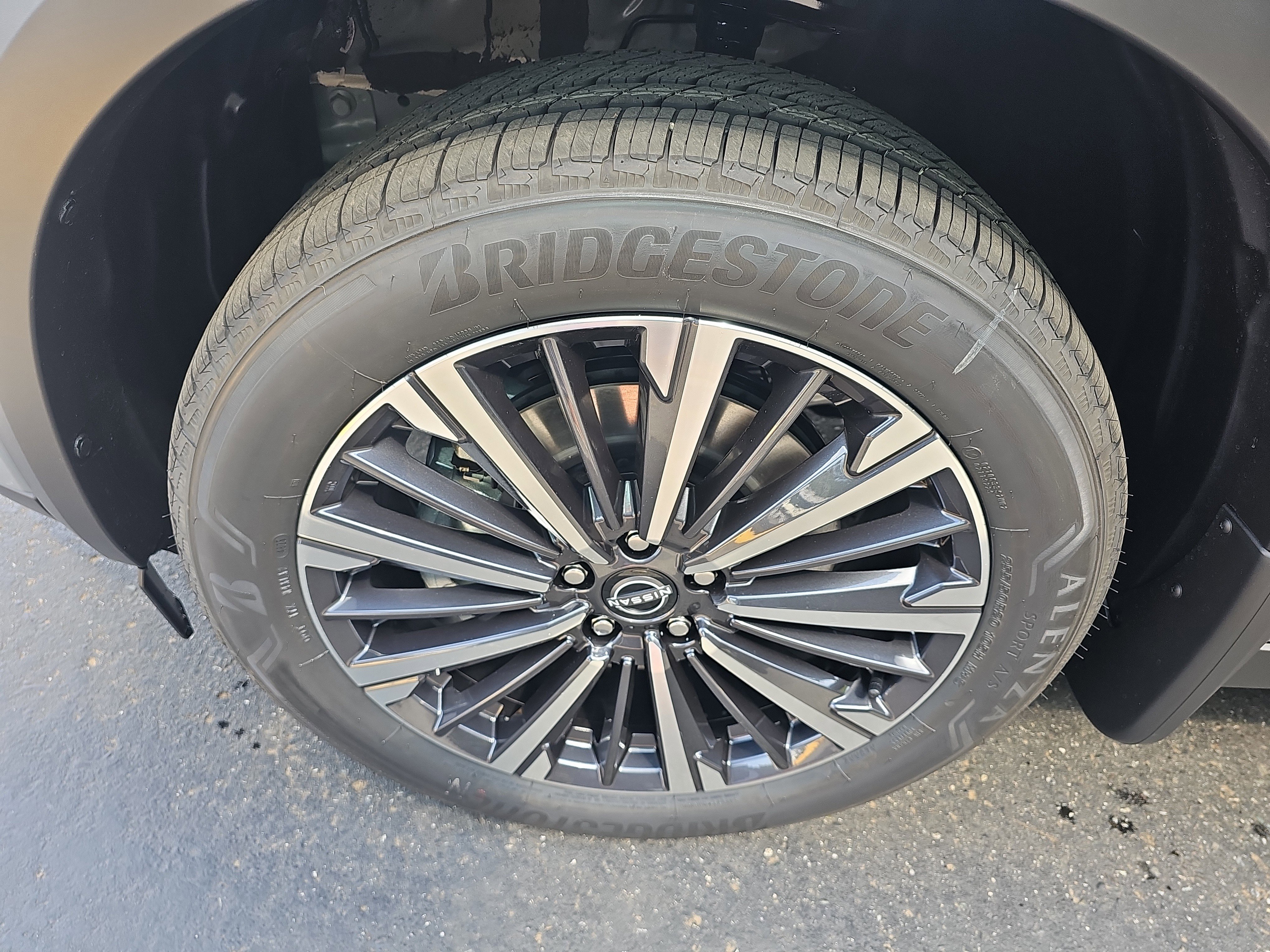 New 2026 Nissan Pathfinder Platinum AWD/4WD image 25