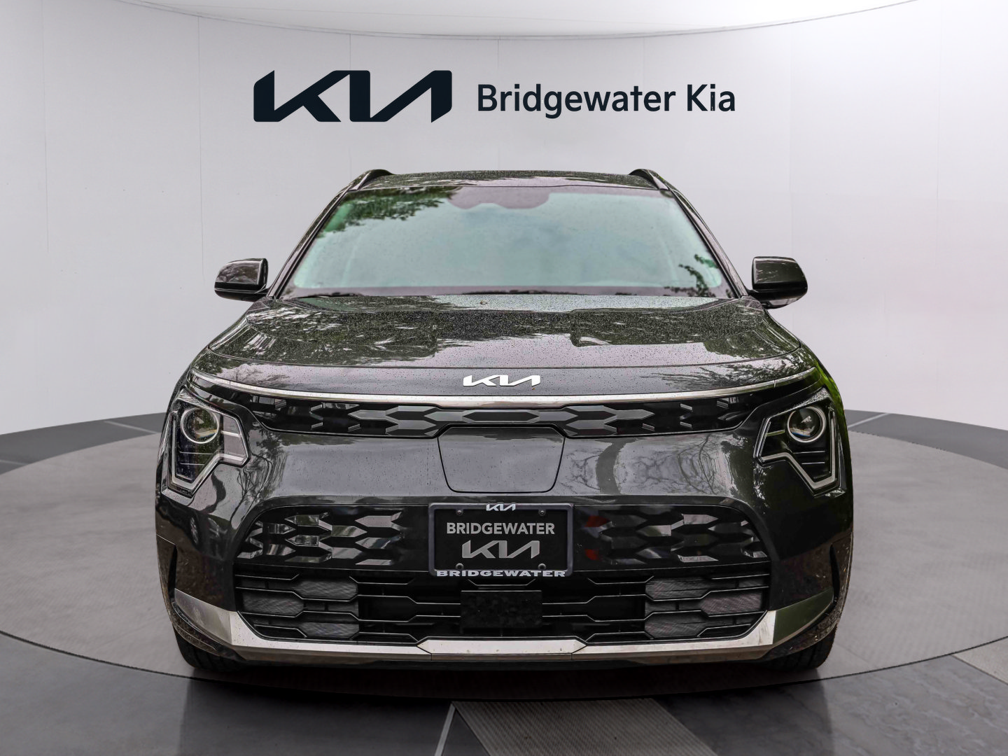 Certified 2025 Kia Niro Wind w/ Wind Preserve Package FWD image 2