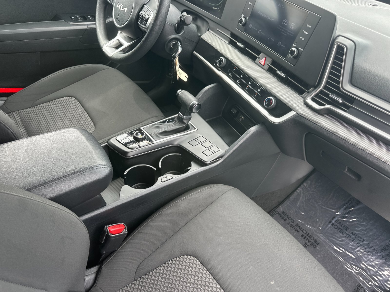 Used 2024 Kia Sportage LX FWD image 15