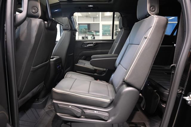 New 2026 Chevrolet Suburban Premier AWD/4WD image 11