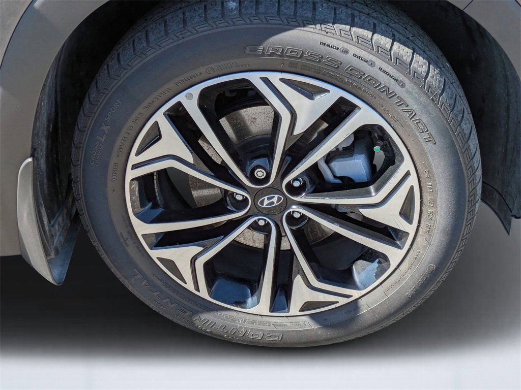 Used 2020 Hyundai Santa Fe Limited image 11