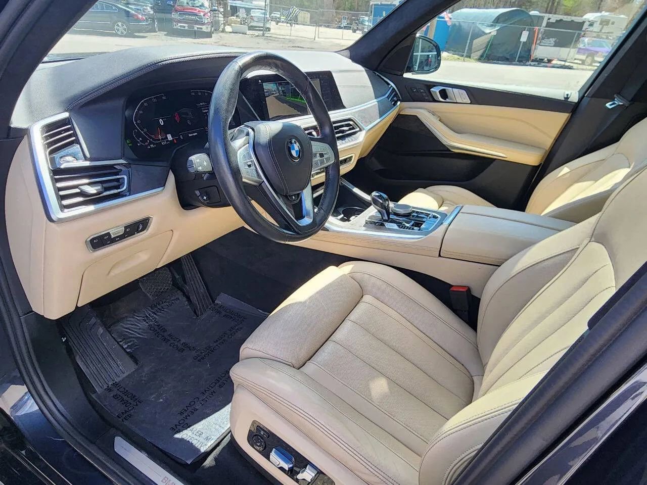 Used 2022 BMW X7 xDrive40i w/ Luxury Seating Package image 8