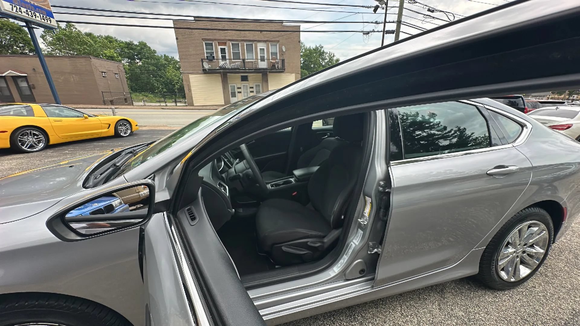 Used 2016 Chrysler 200 Limited FWD image 11
