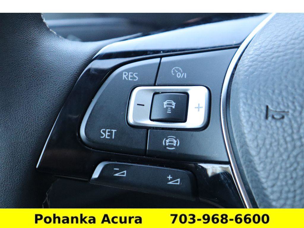 Used 2021 Volkswagen Tiguan SEL image 12