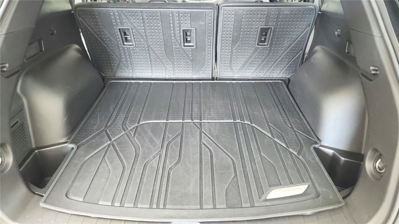 Used 2024 Chevrolet Blazer Premier w/ Driver Confidence II Package FWD image 35