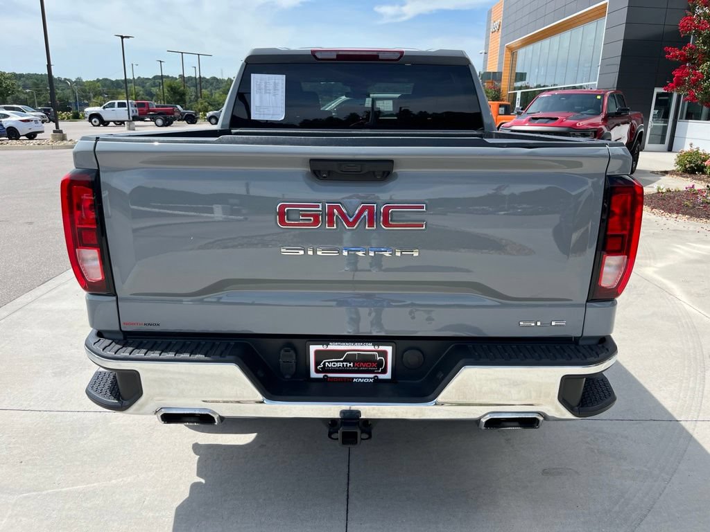 Used 2024 GMC Sierra 1500 SLE w/ X31 Off-Road Package AWD/4WD image 18