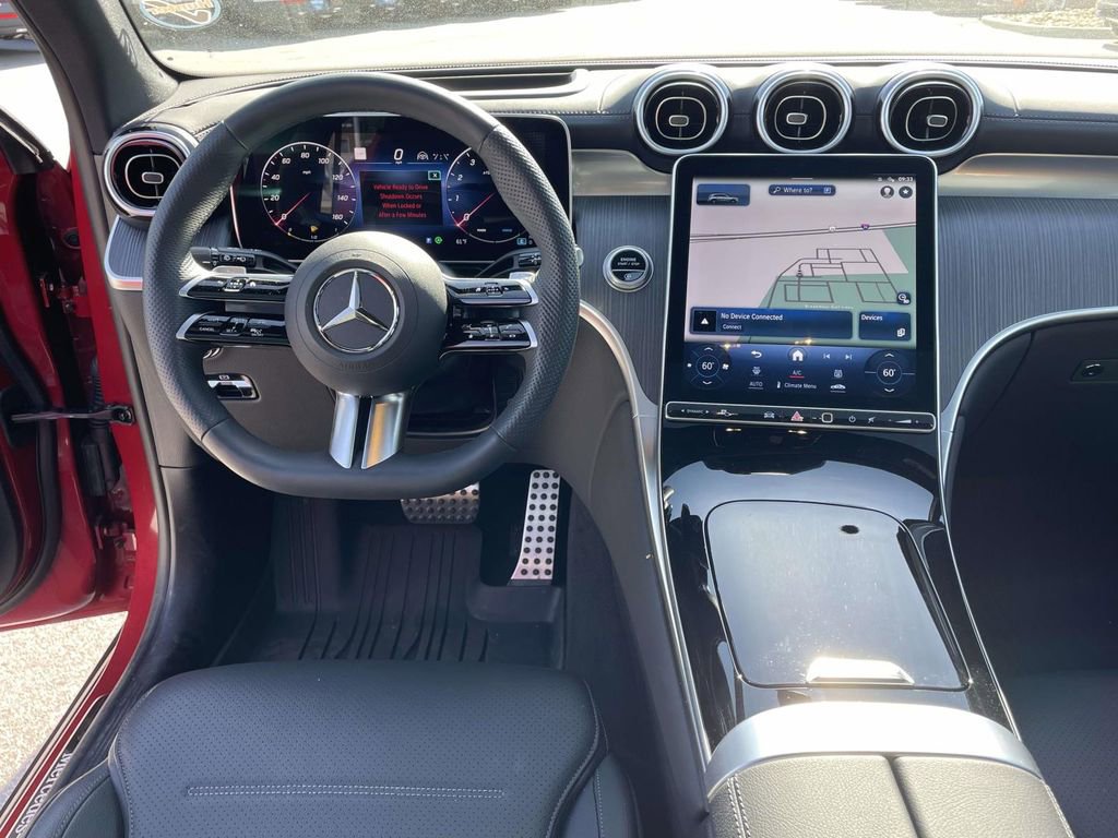 Used 2024 Mercedes-Benz GLC 300 4MATIC image 4