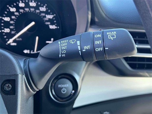 Used 2025 Toyota Sienna LE image 27