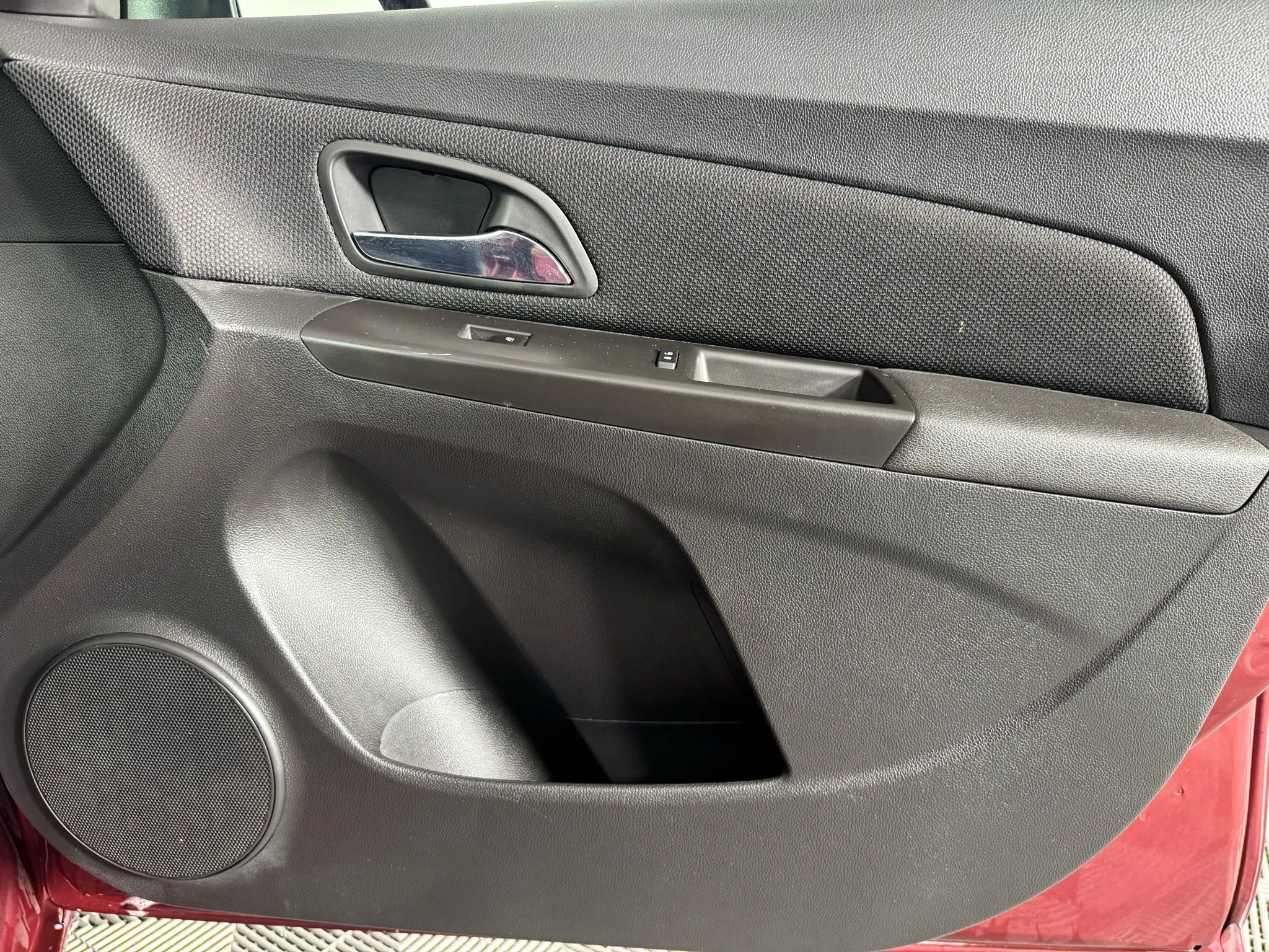 Used 2016 Chevrolet Cruze LT image 36