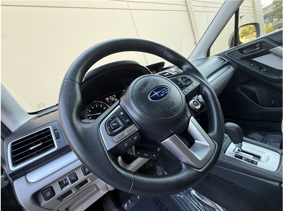 Used 2018 Subaru Forester 2.5i Premium AWD/4WD image 8