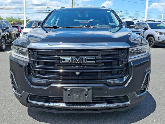 Used 2022 GMC Acadia AT4 w/ Technology Package AWD/4WD image 2