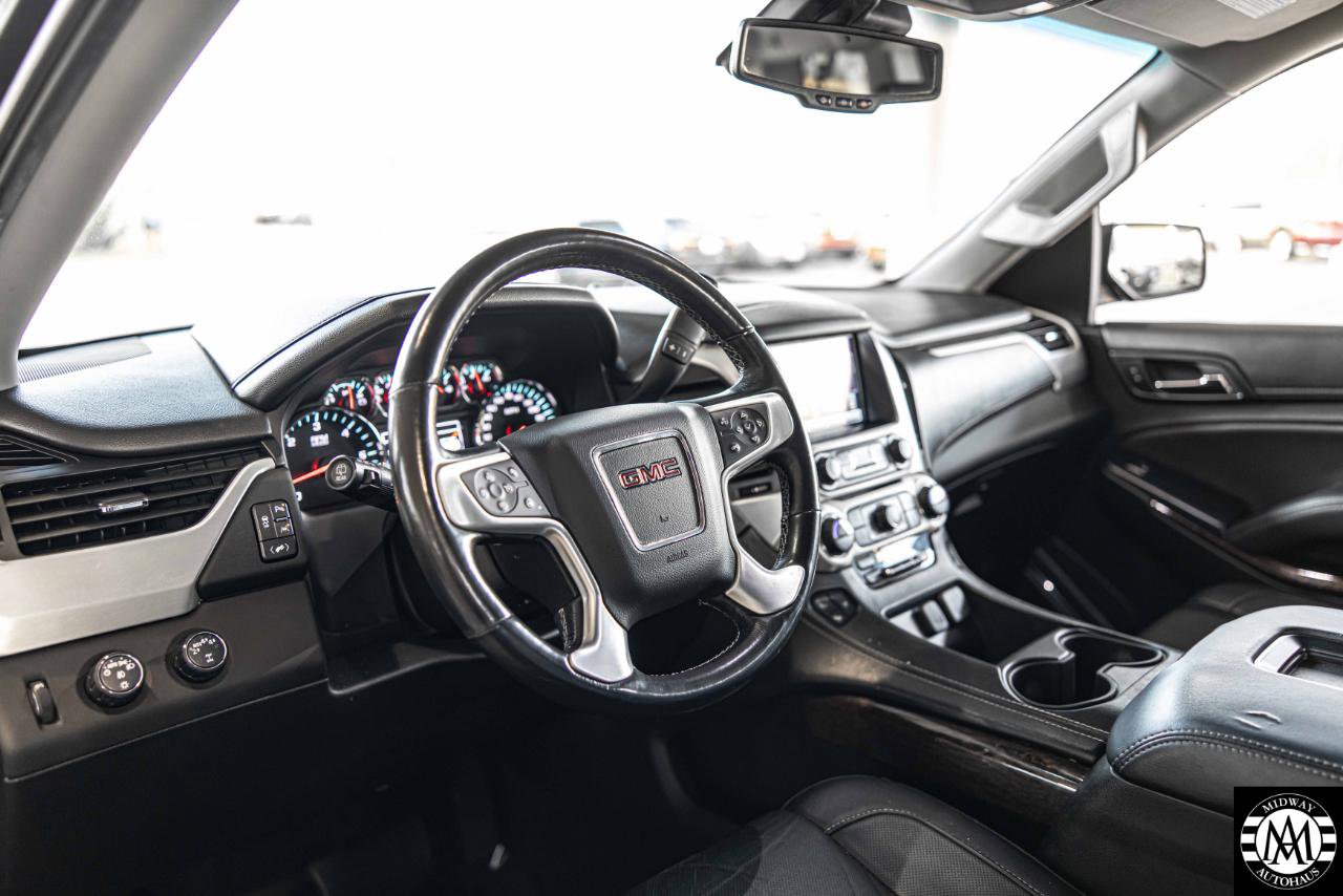 Used 2018 GMC Yukon XL SLT w/ Premium Edition AWD/4WD image 11
