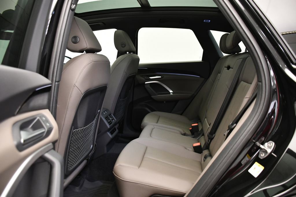Used 2025 Audi Q5 Premium w/ Convenience Package AWD/4WD image 42
