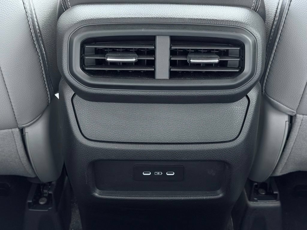 Used 2025 Honda Passport EX-L image 25
