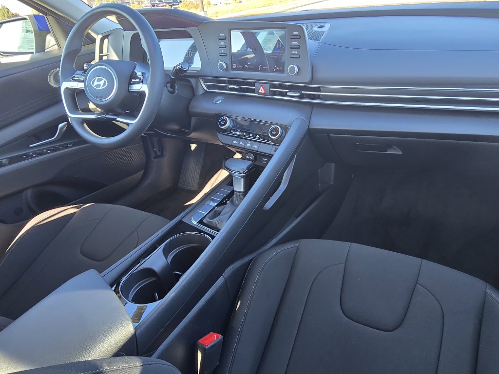 New 2026 Hyundai Elantra Blue image 27