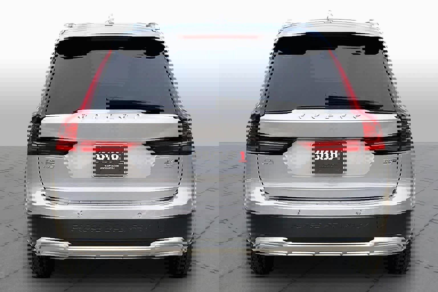 Used 2025 Volvo V90 B6 Cross Country Ultra w/ Protection Package Premier image 5