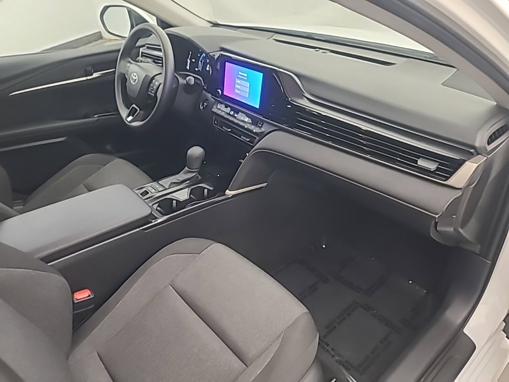 Used 2026 Toyota Camry LE FWD image 15