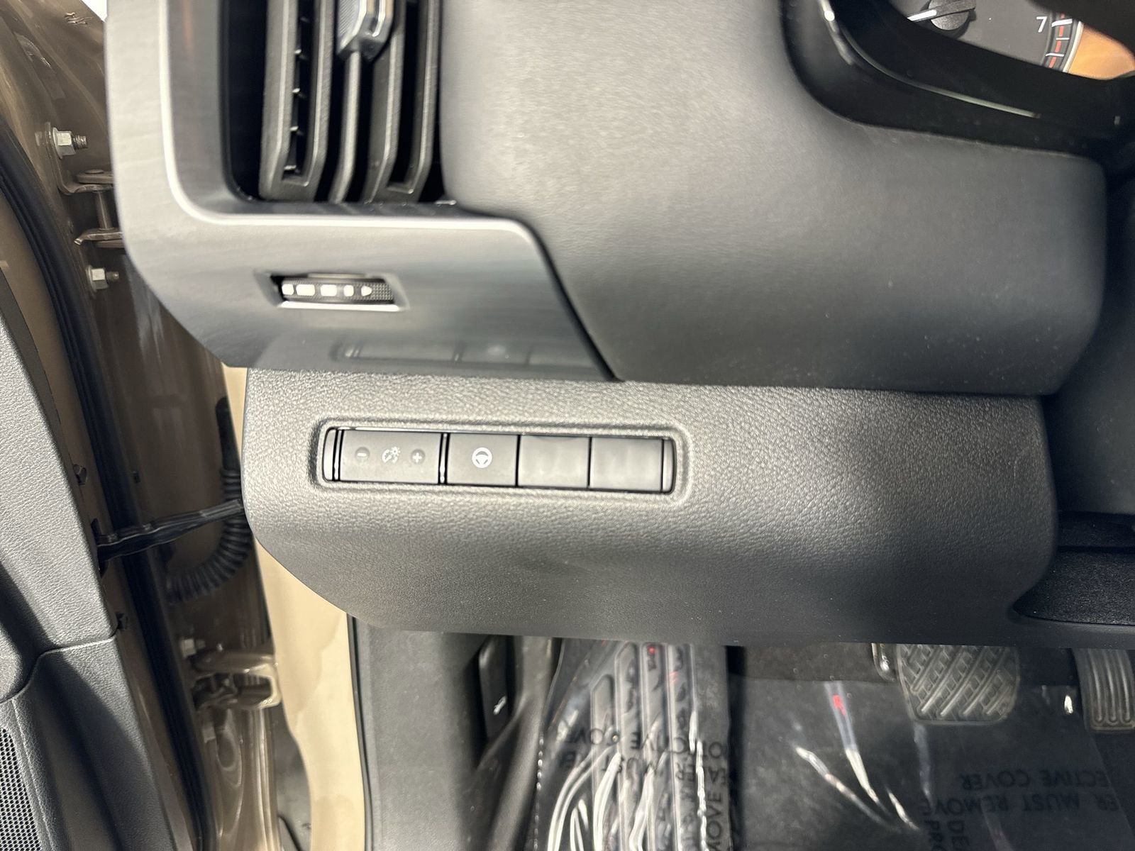 Certified 2024 Nissan Pathfinder Rock Creek image 16