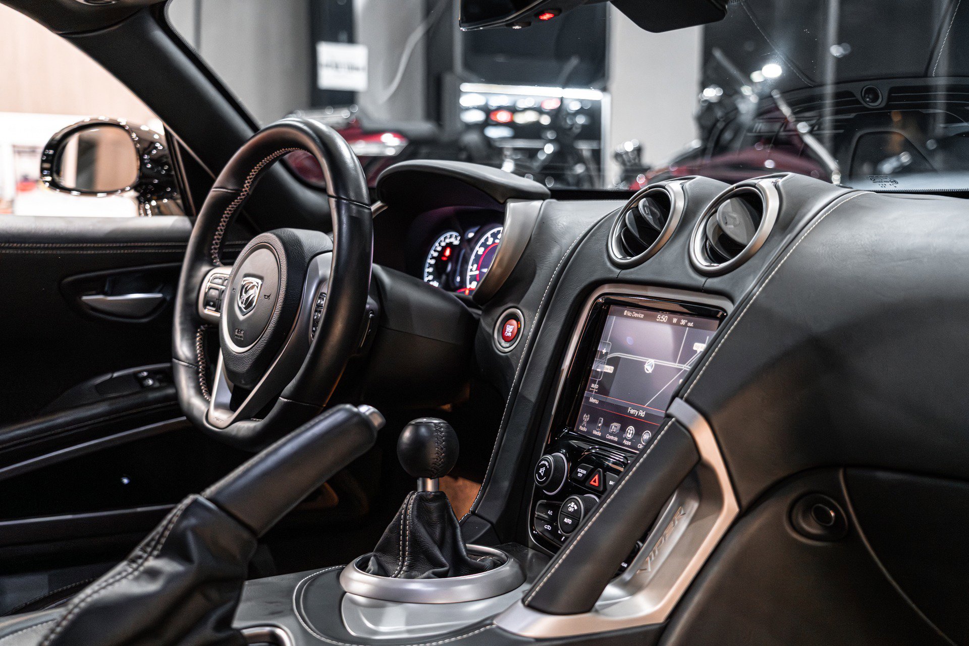 Used 2014 SRT Viper GTS w/ GTS Laguna Interior Package image 22