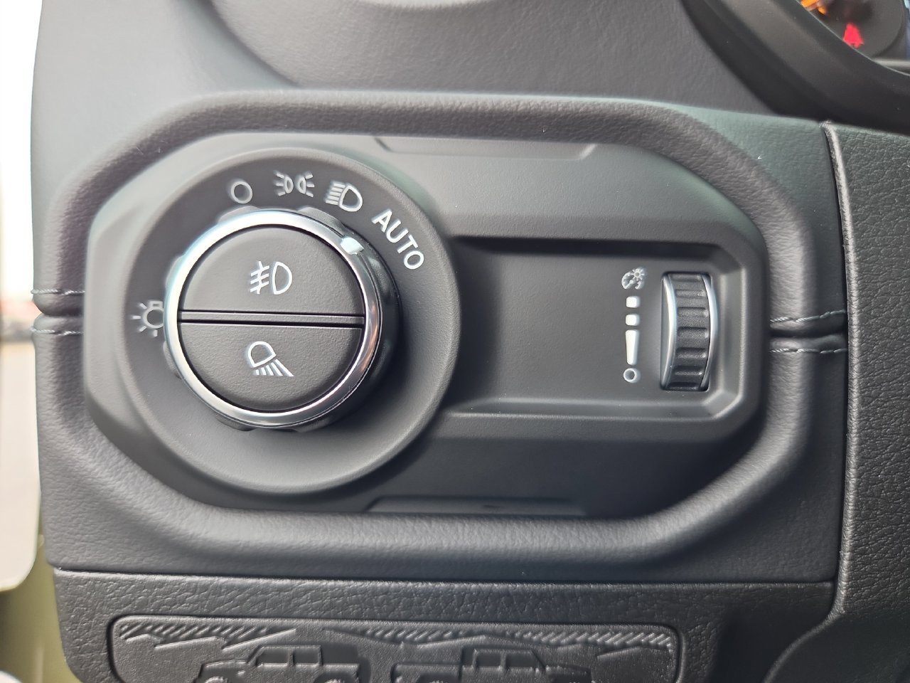 New 2026 Jeep Gladiator Sport AWD/4WD image 30