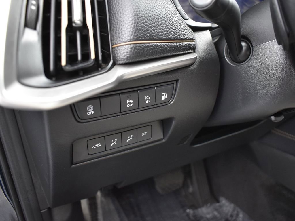 Used 2024 MAZDA CX-90 Plug-In Hybrid w/ Premium Pkg image 11