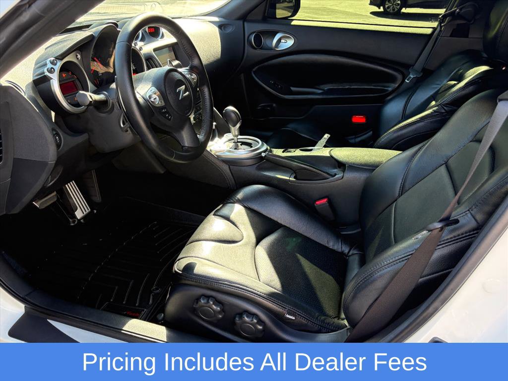 Used 2020 Nissan 370Z Touring Sport RWD image 17