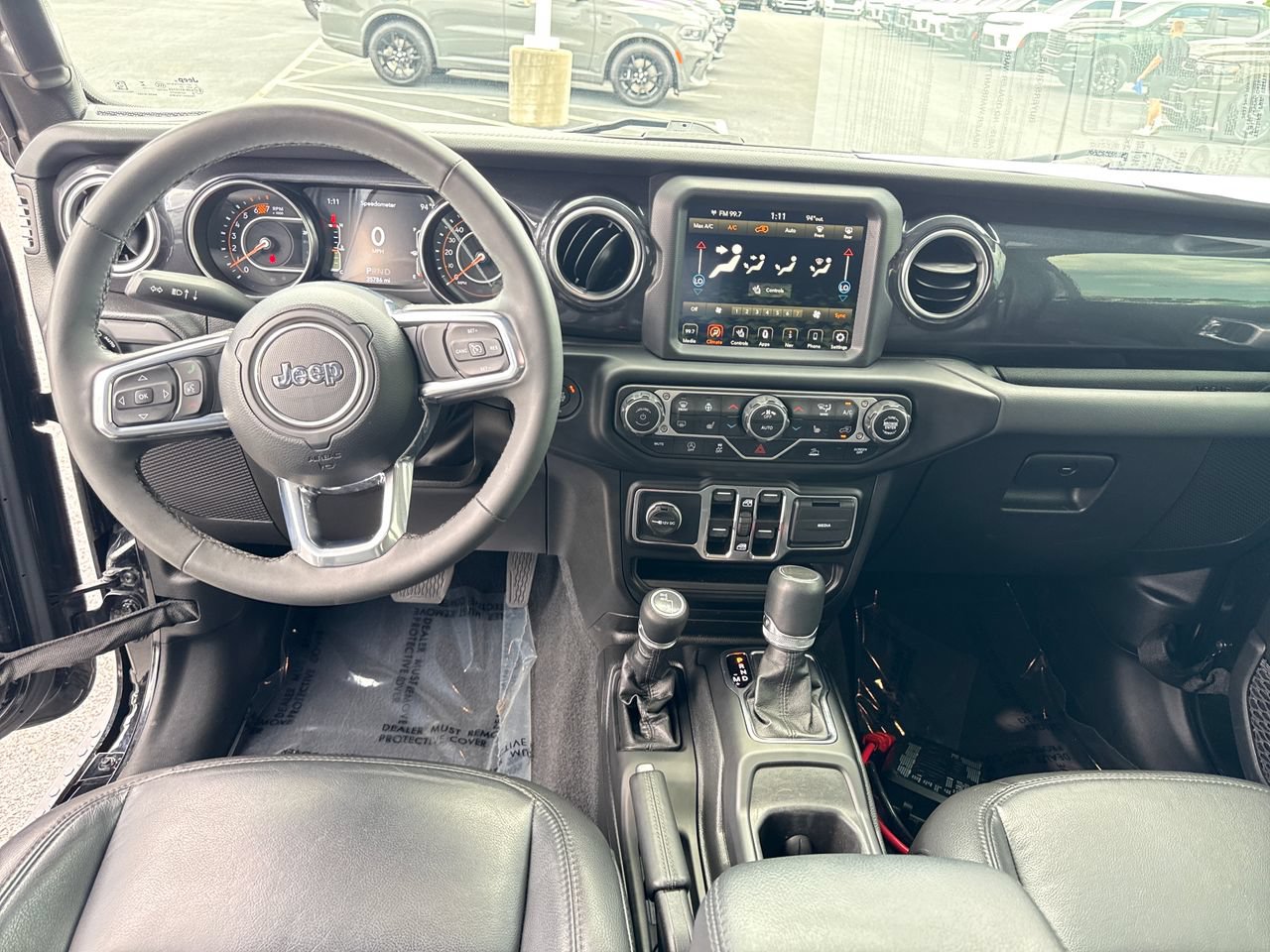 Used 2023 Jeep Wrangler Unlimited Sahara AWD/4WD image 14