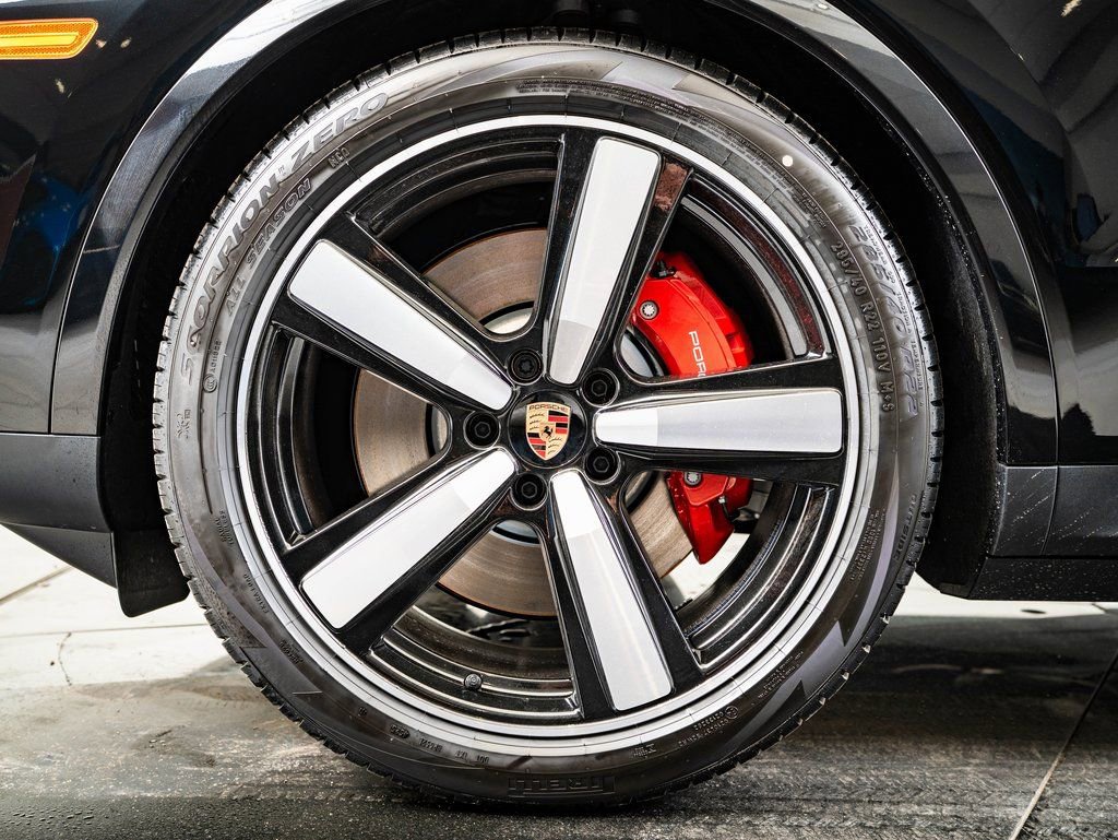 New 2026 Porsche Cayenne S AWD/4WD image 12