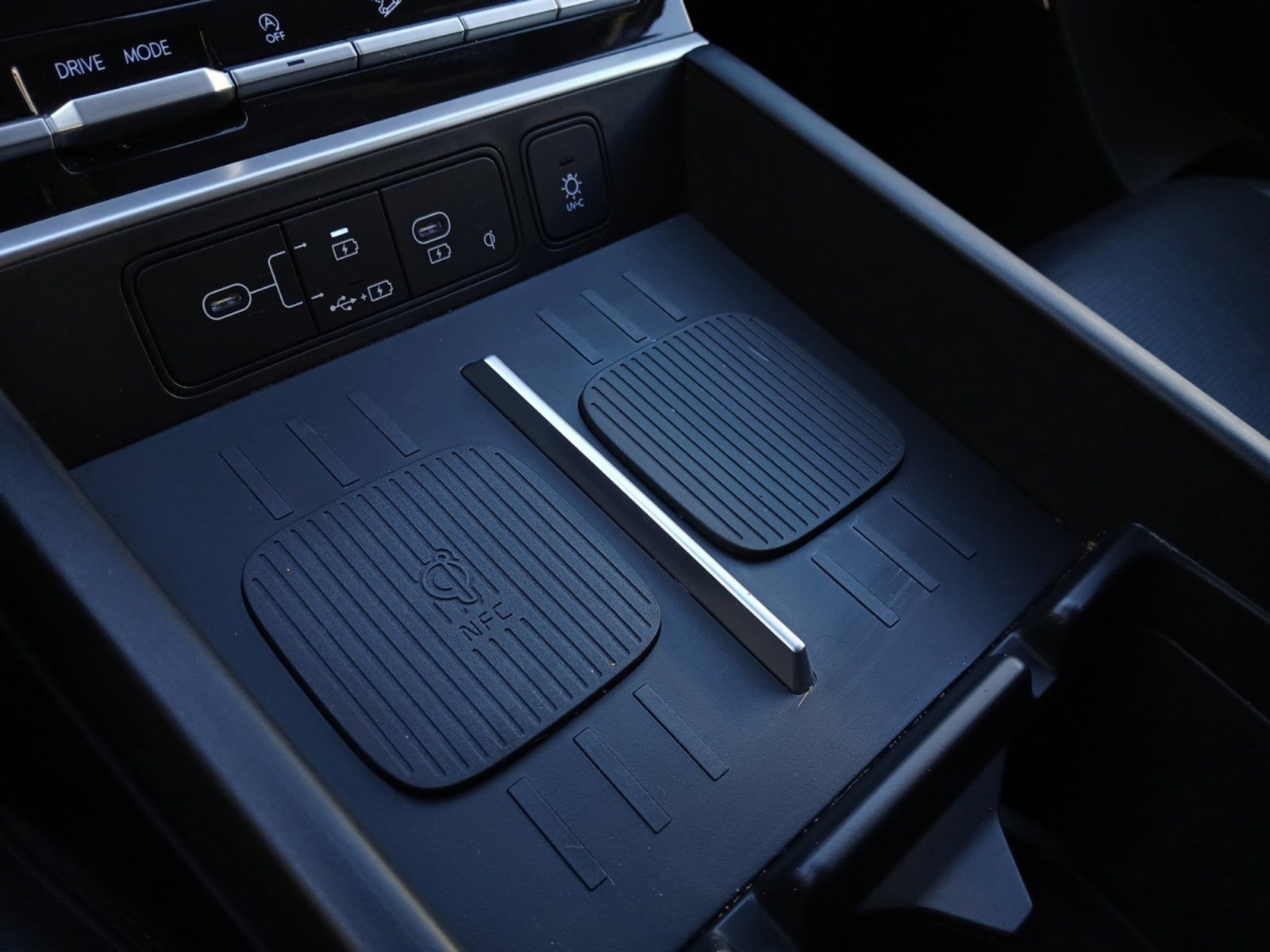 Used 2024 Hyundai Santa Fe Limited image 21