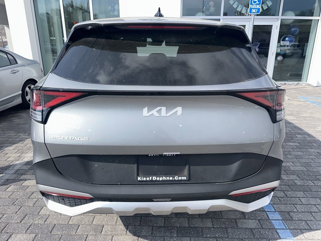 Used 2024 Kia Sportage EX image 6