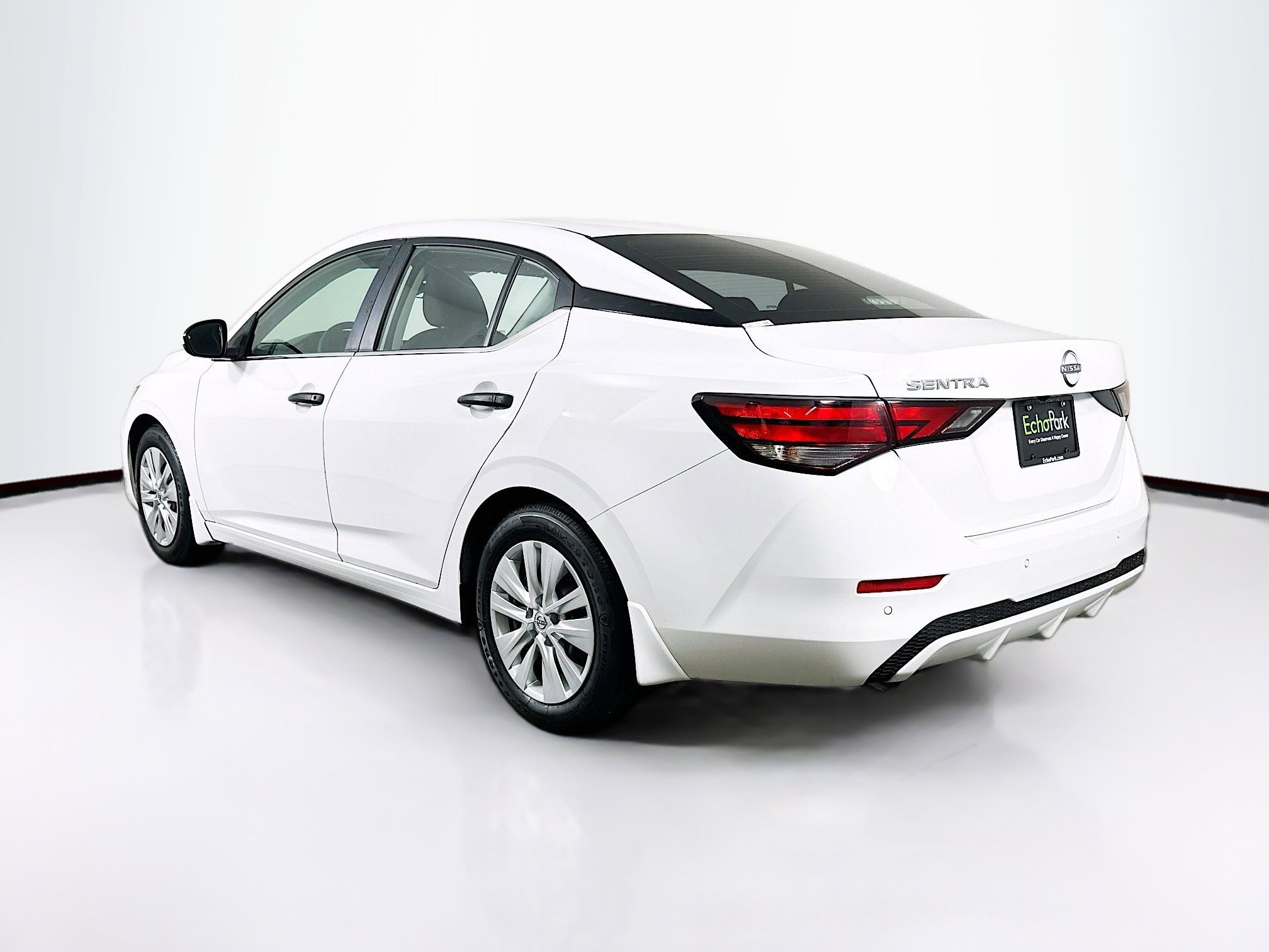 Used 2025 Nissan Sentra S image 5
