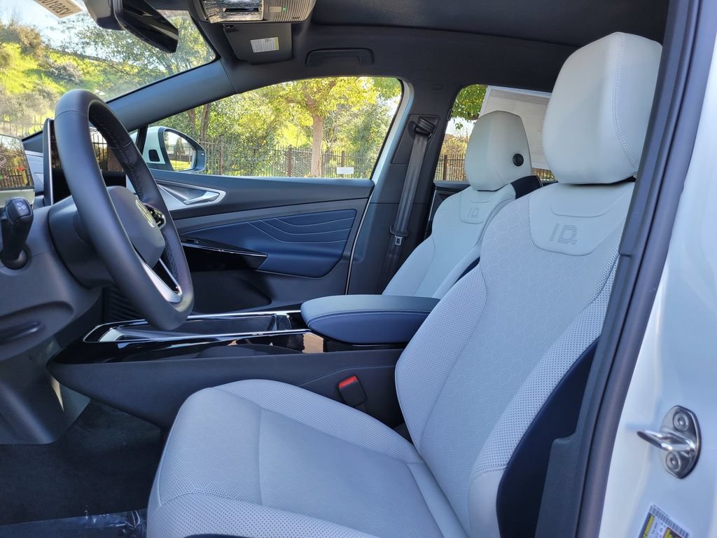 New 2026 Volkswagen ID.4 Pro S Plus AWD/4WD image 11