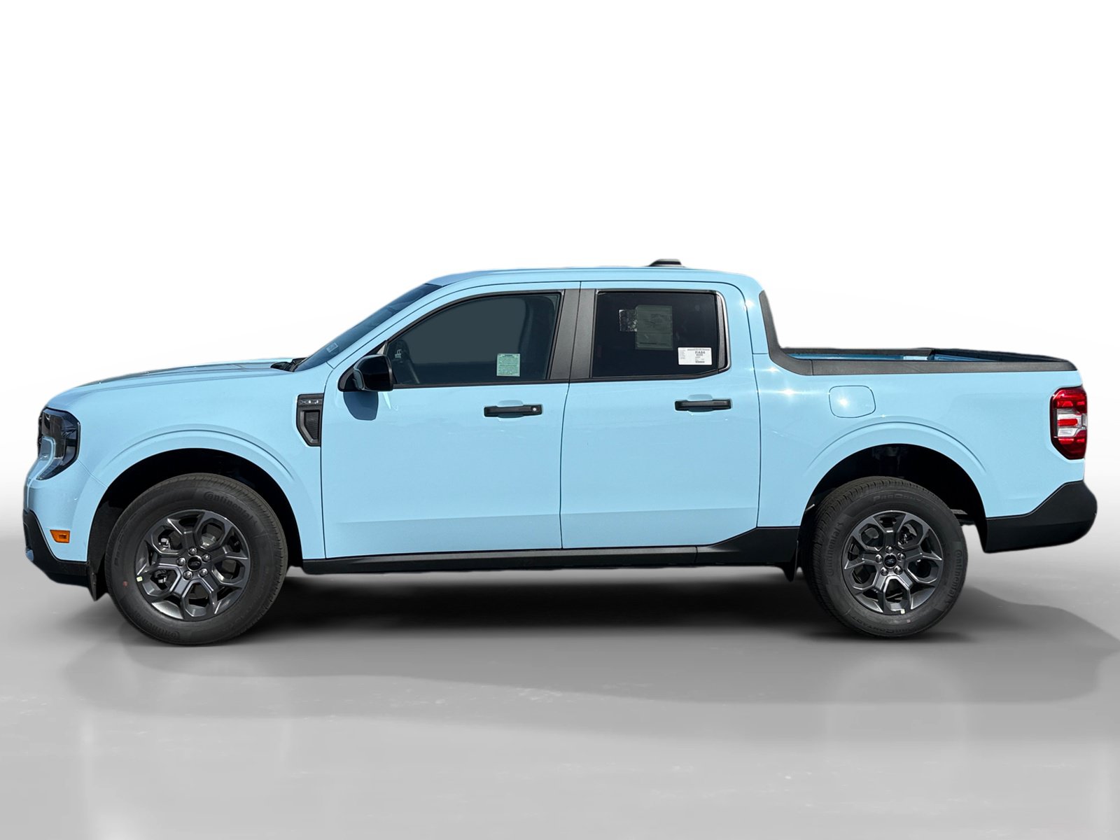 New 2026 Ford Maverick XLT w/ XLT Luxury Package FWD image 2