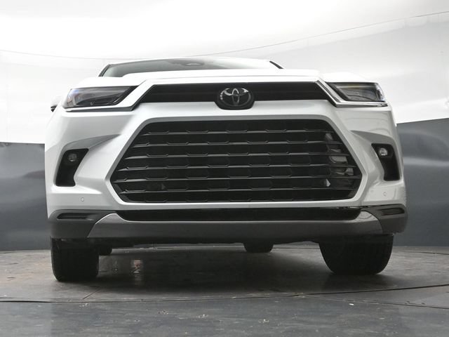 Used 2024 Toyota Grand Highlander FWD image 28