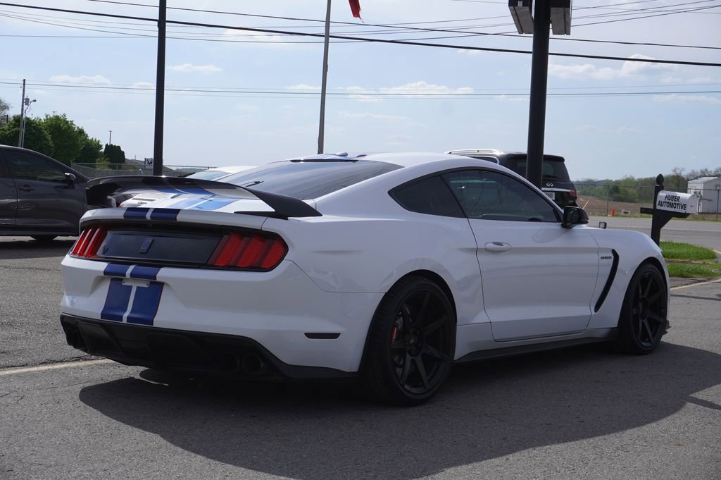 Used 2017 Ford Mustang Shelby GT350 image 7